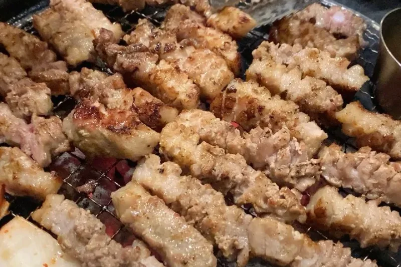 青年肉长寿 明洞店