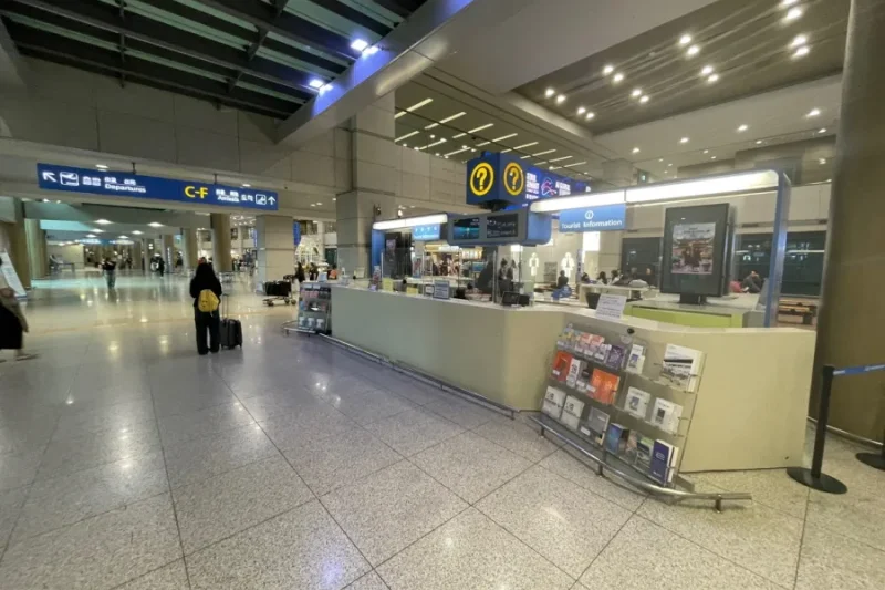 仁川国际机场旅游服务台（第一航站楼东边） (5/6)