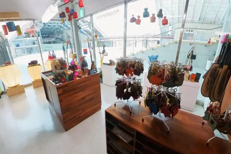 韩纸想法 LeeDak 画廊 仁川Sangsang Platform店