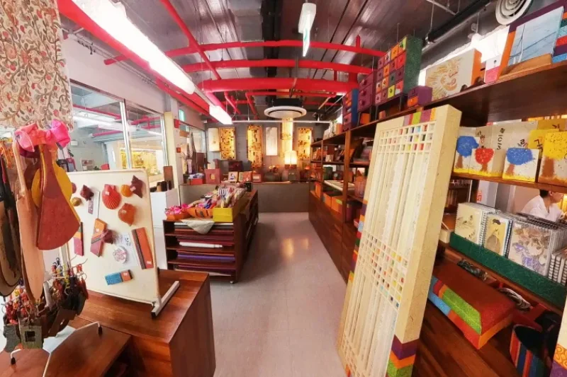 韩纸想法 LeeDak 画廊 仁川Sangsang Platform店