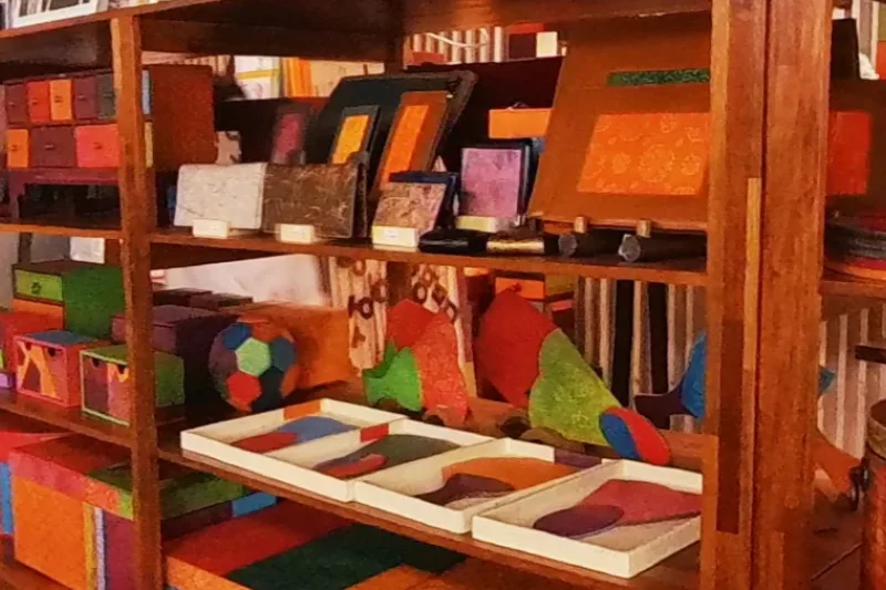 韩纸想法 LeeDak 画廊 仁川Sangsang Platform店