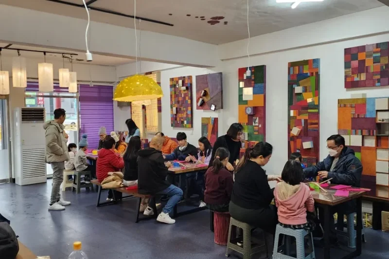韩纸想法 LeeDak 画廊 仁川Sangsang Platform店