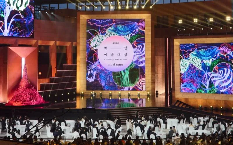 【立即确认】2025年第61届百想艺术大赏颁奖典礼门票 