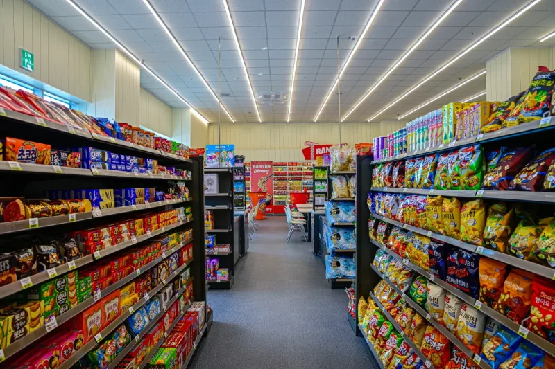 CU 旺山游艇码头分店 - 方便面图书馆