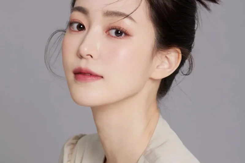 首尔江南 Cutloose K-POP 韩流明星级发型与化妆沙龙 (2/30)