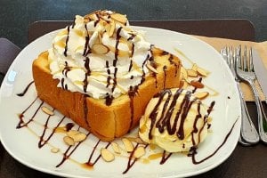 The Real Cafe (Incheon Songdo Branch)