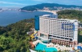 THE WEEK&amp; Resort