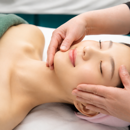明洞Dream Esthe身体按摩与韩式美容面部护理